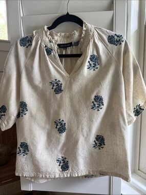Solitaire Cream Top with Blue Floral Embroidery